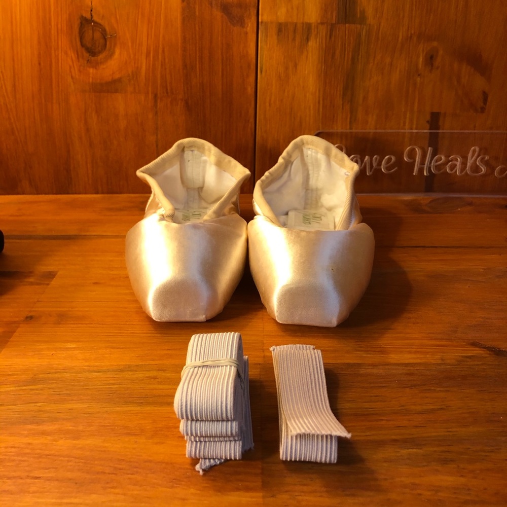 Grishko 2007 Pointe Shoes Women’s Size 5 New